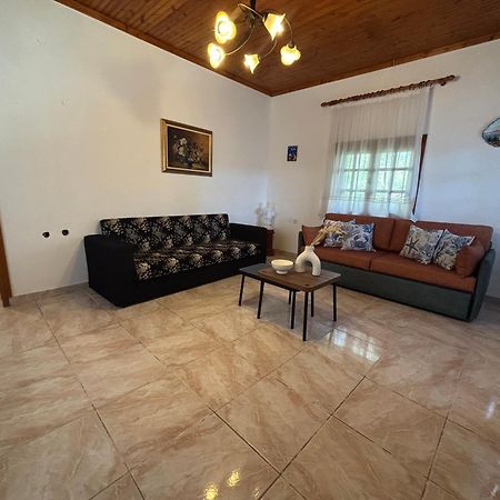 Beachfront Cottage Nea Triglia エクステリア 写真