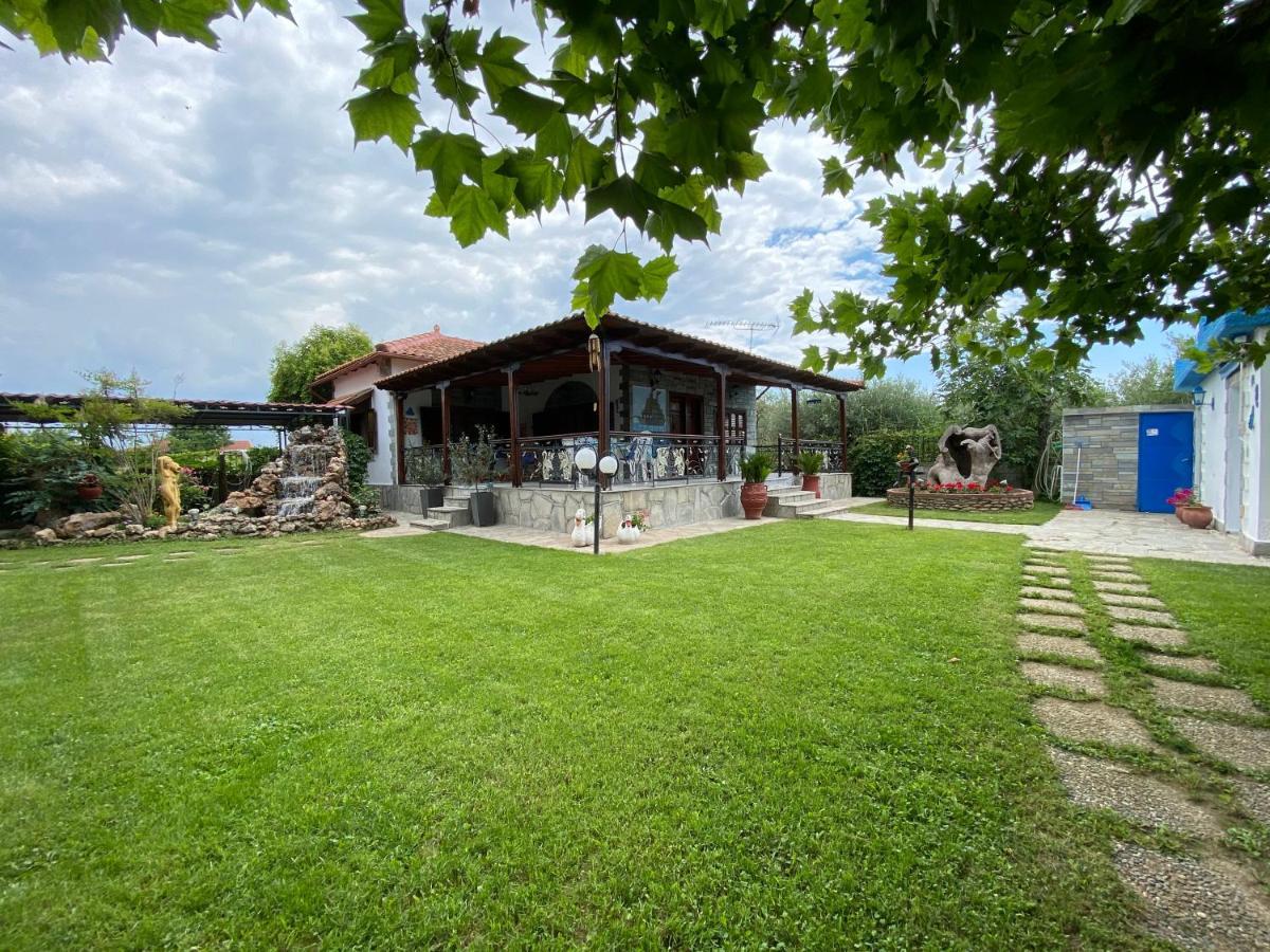 Beachfront Cottage Nea Triglia エクステリア 写真