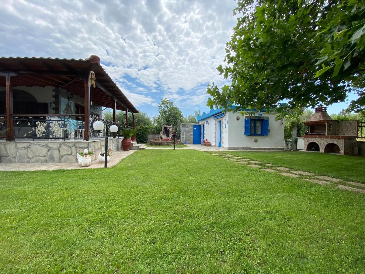 Beachfront Cottage Nea Triglia エクステリア 写真